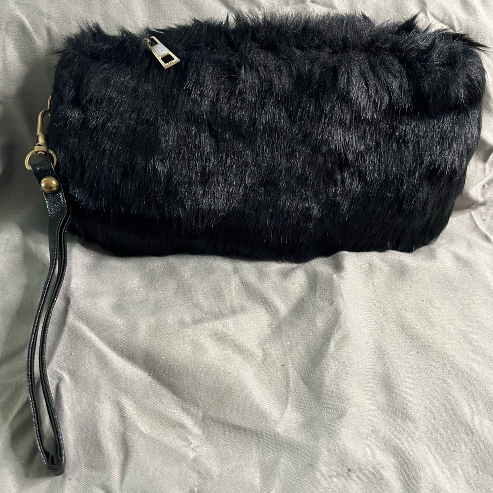 Black faux wristlet - new